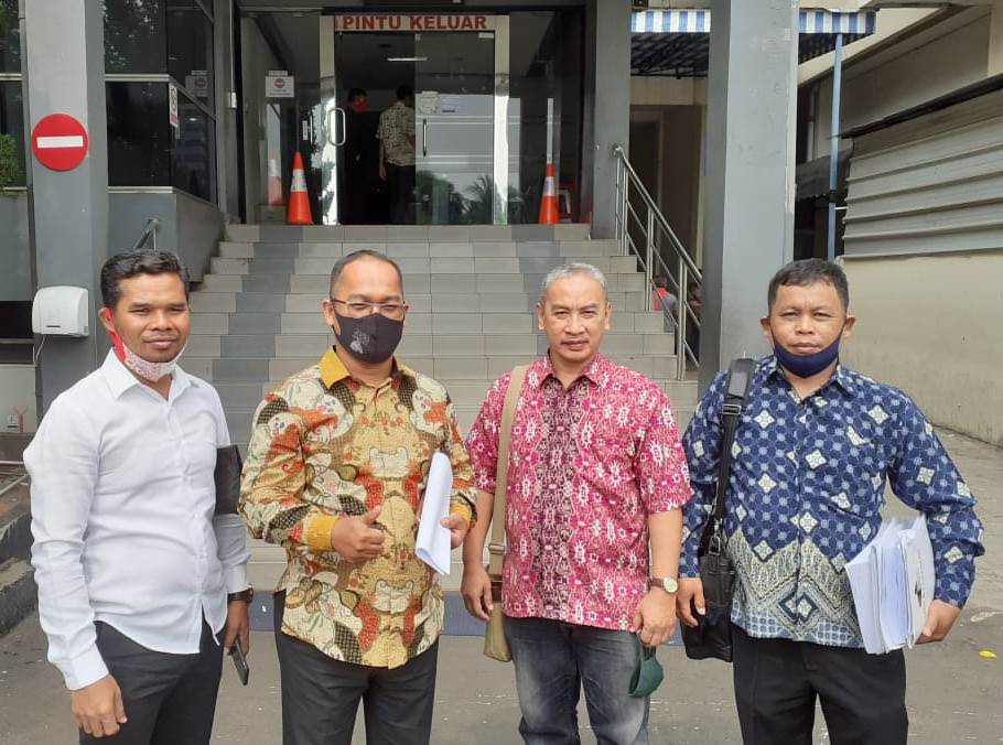 Dekopin Melaporkan Sri Untari Bisowarno ke Polda Metro Jaya