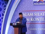 Ketua Majelis Tinggi Partai Demokrat Susilo Bambang Yudhoyono (SBY) dalam acara Malam Silaturahmi dan Kontemplasi di Hotel Sultan Jakarta, Minggu